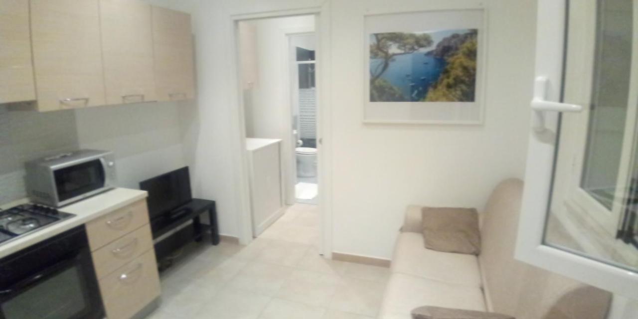 Inblu Apartment Bari Exterior photo
